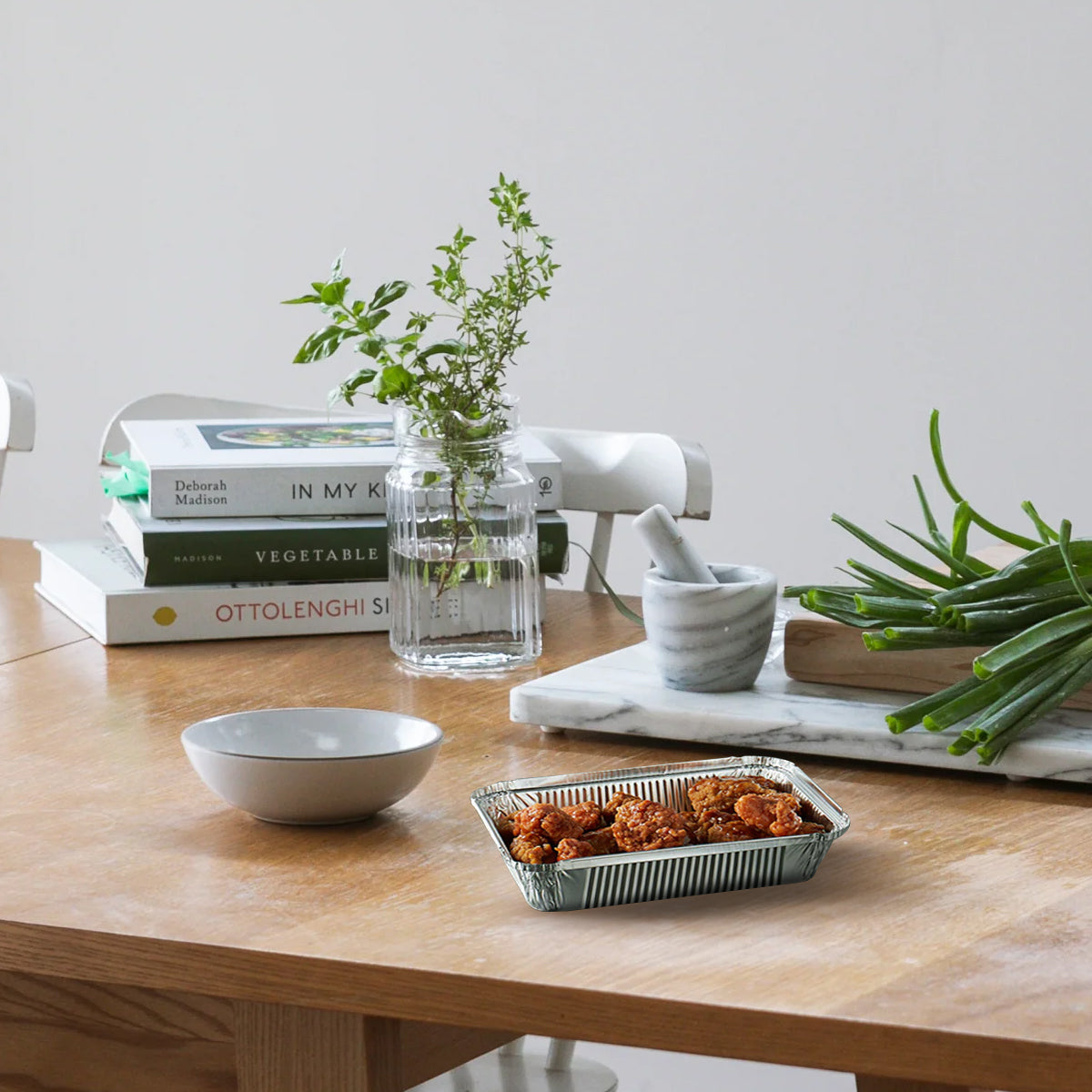 Aluminium Container AC8389 With Lid 890ML 1X1000 Pieces - Your One Stop Solution UAE